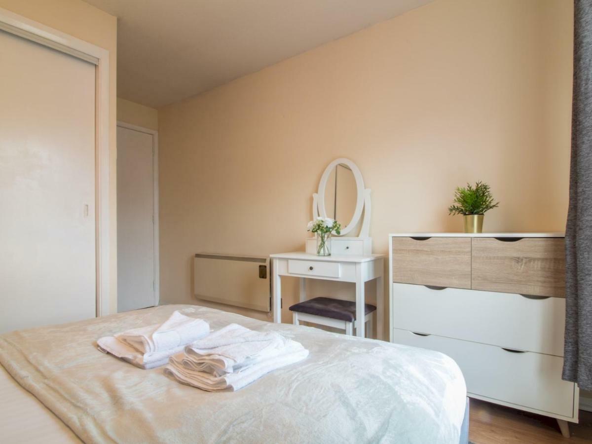 Bright & Tranquil Apartment Near City Centre With Free Parking! Edimburgo Esterno foto