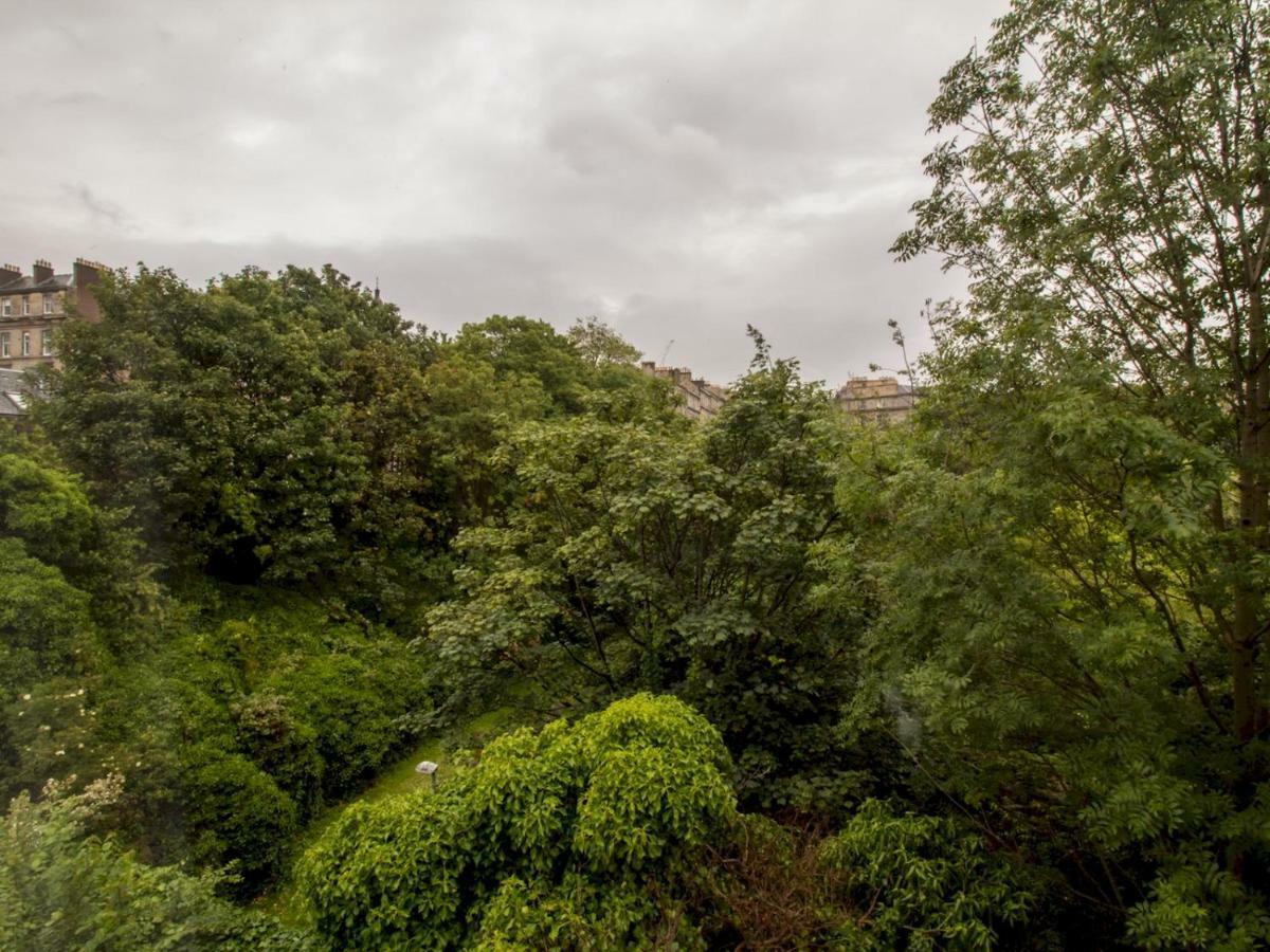 Bright & Tranquil Apartment Near City Centre With Free Parking! Edimburgo Esterno foto
